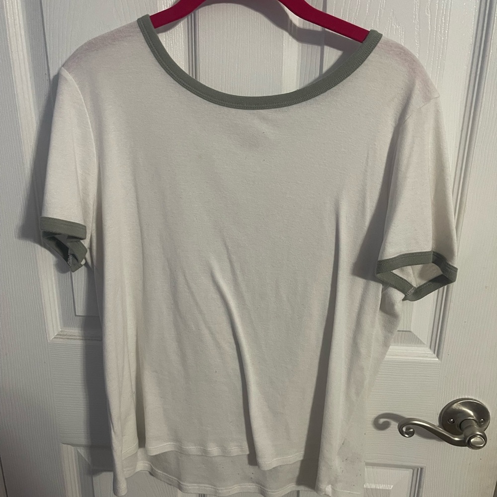 american eagle green border white tee